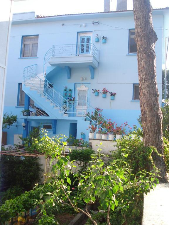 Mavi Pension Hotel Ayvalik Exterior photo